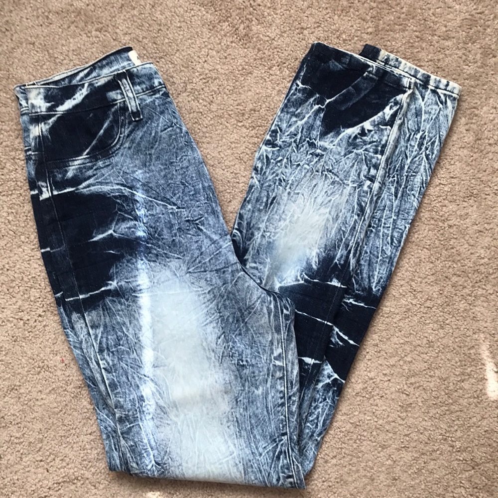 NEVER WORN‼️ Acid Wash Jeans